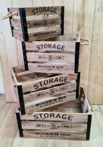 ארגזי עץ גדולים