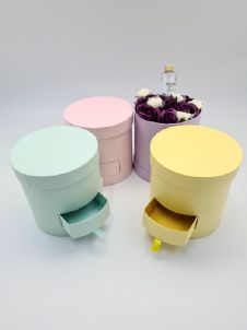 קופסא עגולה עם מגירה