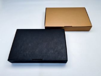 קופסת משלוחים 18X25+3.5- קרטון של 40 חבילות.