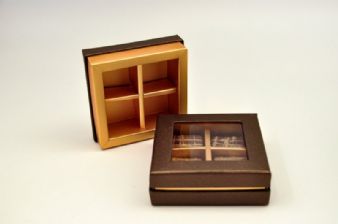 קופסת פרלינים מהודרת רביעיה - חום