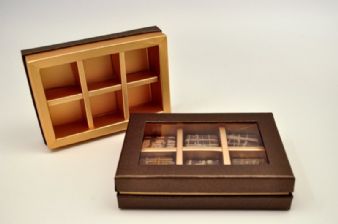 קופסת פרלינים מהודרת שישיה- חום