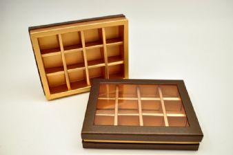 קופסת פרלינים מהודרת 12- חום