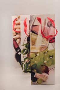 שקית קרטון יין יחיד עם הדפס